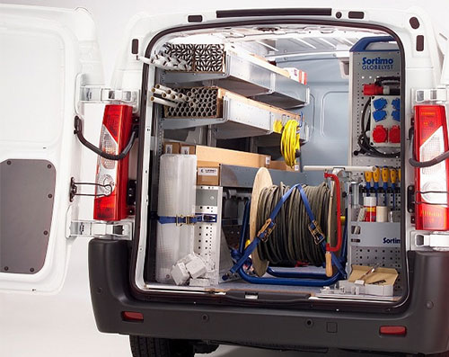 Utilitaire pour électricien