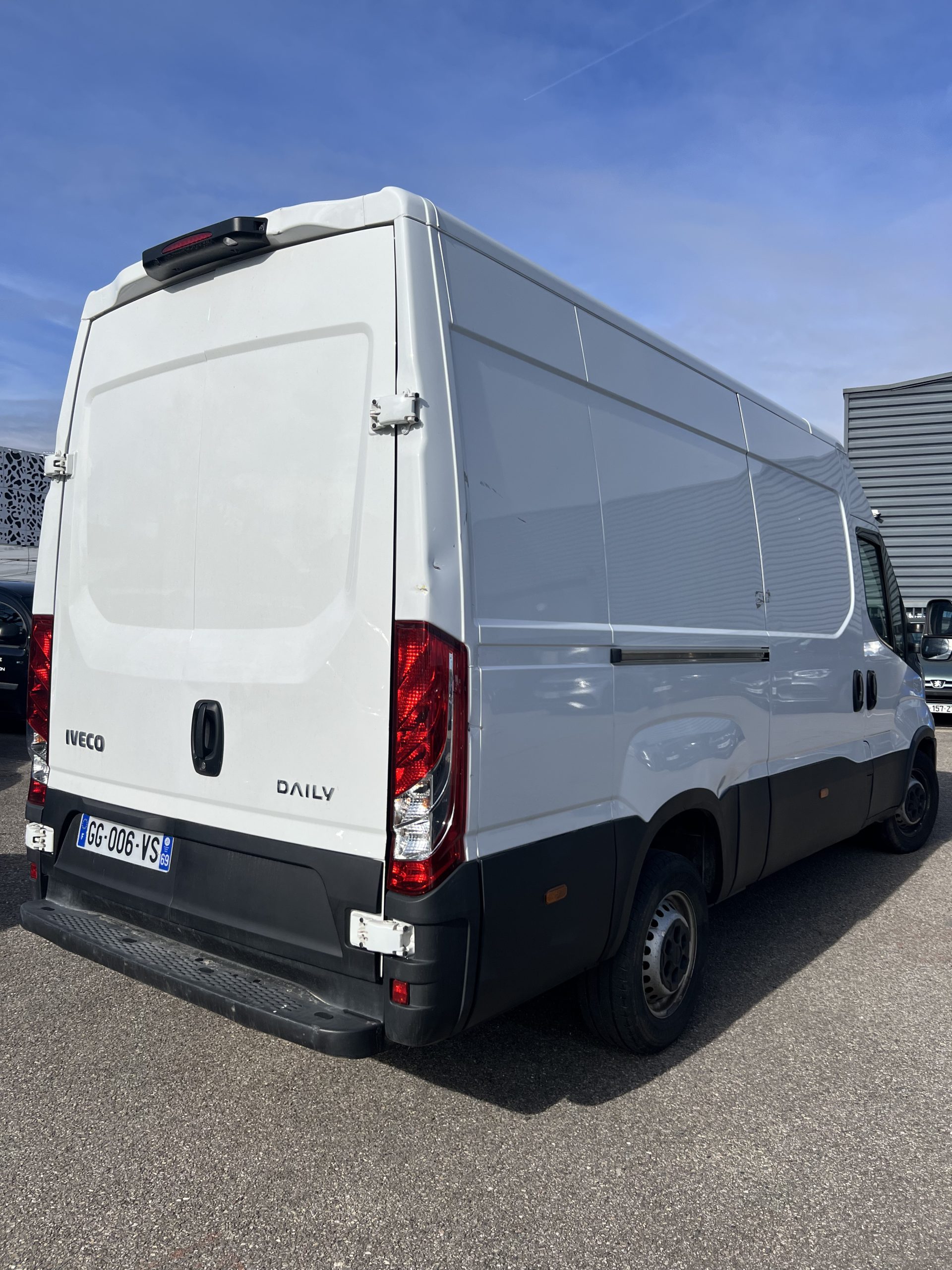 IVECO Daily L3H2 35S14A8V – Image 5