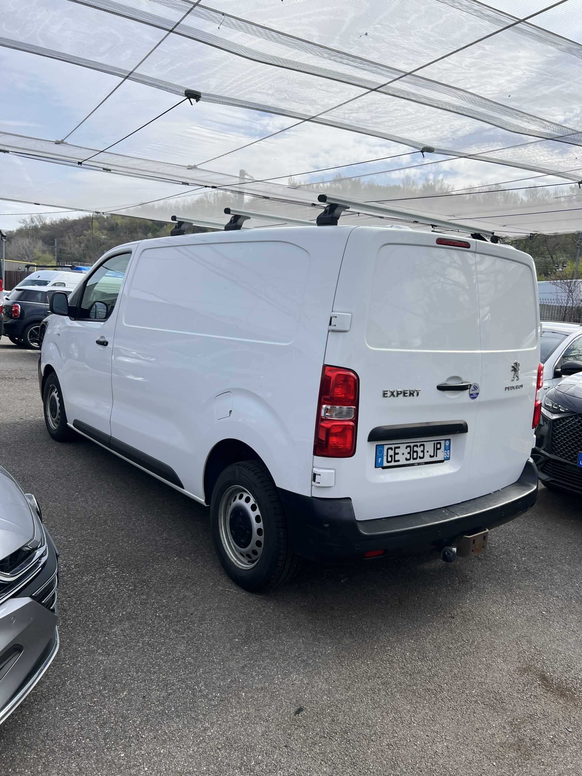 Peugeot Expert Standard Asphalt B-hdi 145 – Image 3