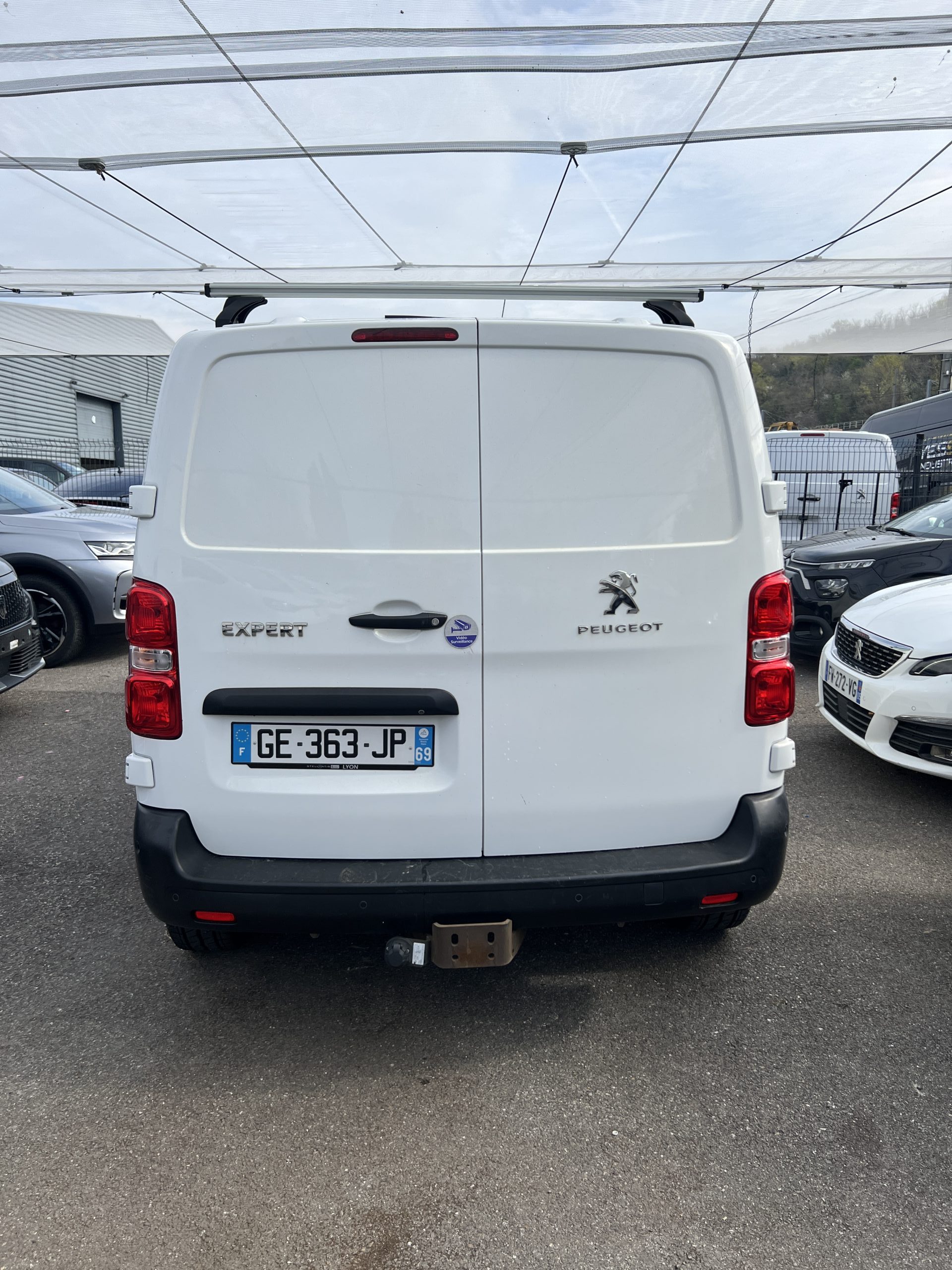 Peugeot Expert Standard Asphalt B-hdi 145 – Image 4