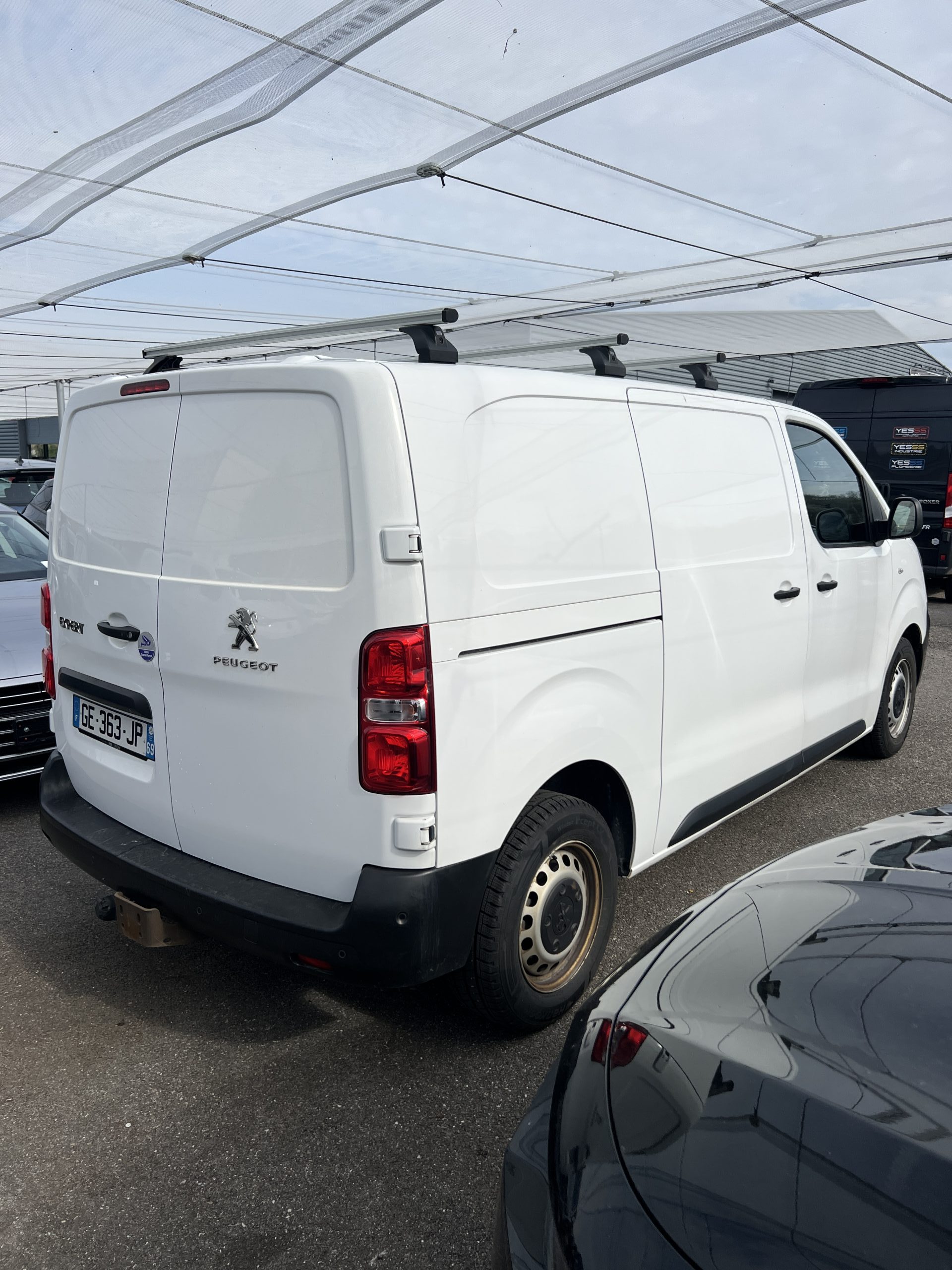 Peugeot Expert Standard Asphalt B-hdi 145 – Image 6